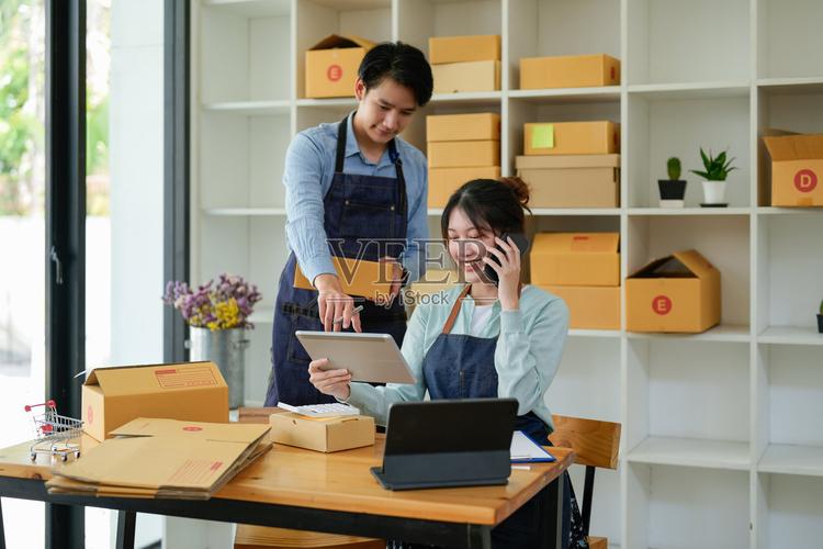 将他们的产品在线交付给通过互联网订购产品的客户,这有助于销售愉快